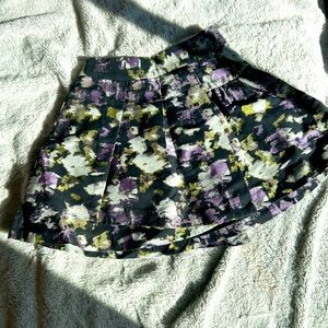 SUPER CUTE Banana Republic Skirt 💜